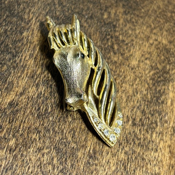 Vintage Horse Head Brooch Pin Signed Gerry’s Gold Tone Rhinestones Equestrian - Picture 5 of 9